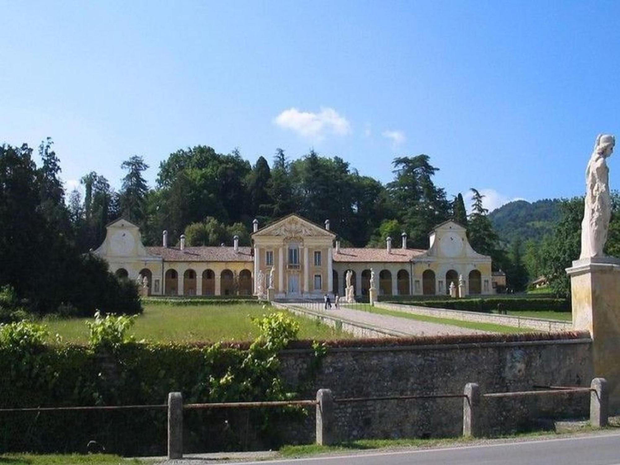 Modern Farmhouse In Pagnano Italy Near Forest Villa Asolo Buitenkant foto